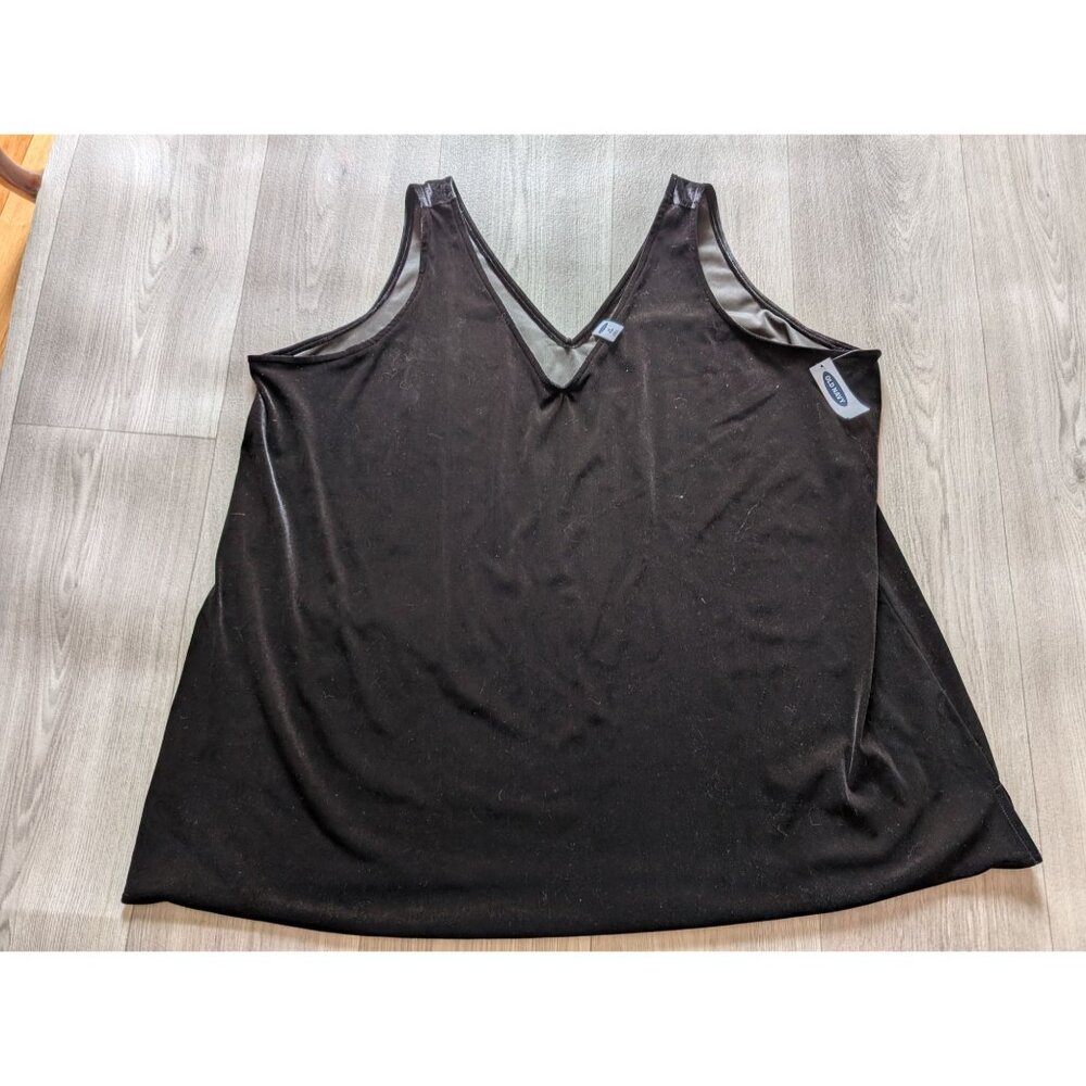 Old Navy Black Velvet Plus Size 3X Sleeveless V-Neck Tank Top NWT - Picture 3 of 8